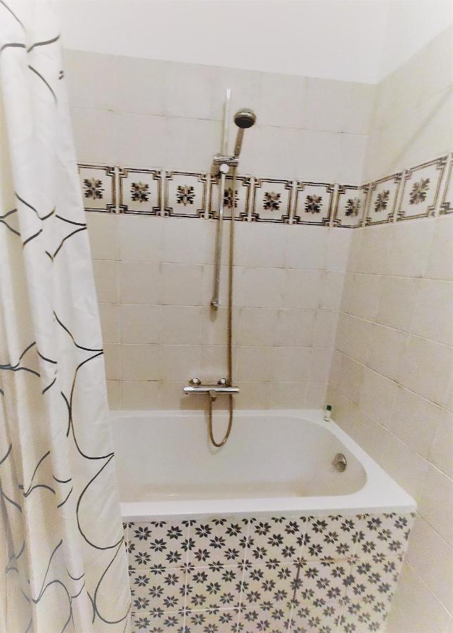 Logis Des Lugats, Gite De Charme La Réole Kültér fotó