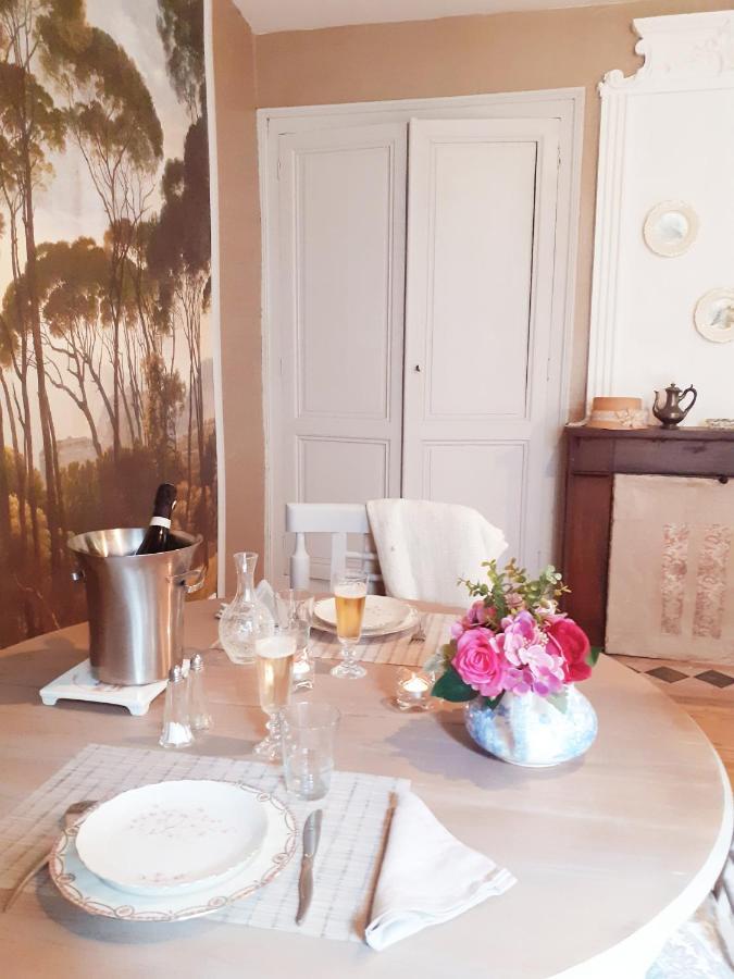 Logis Des Lugats, Gite De Charme La Réole Kültér fotó